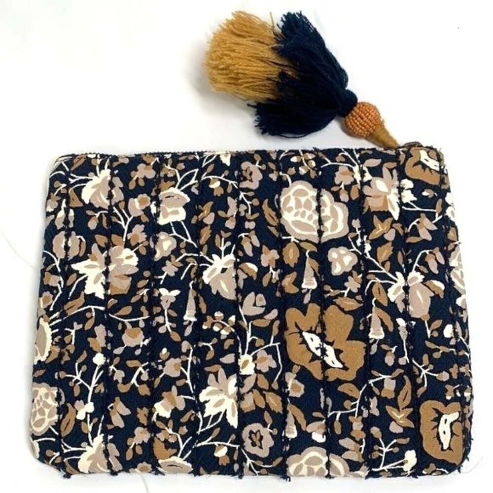Universal Thread  Quilted Tablet Case w/Tassel - Blue Floral, Made in India 10x8